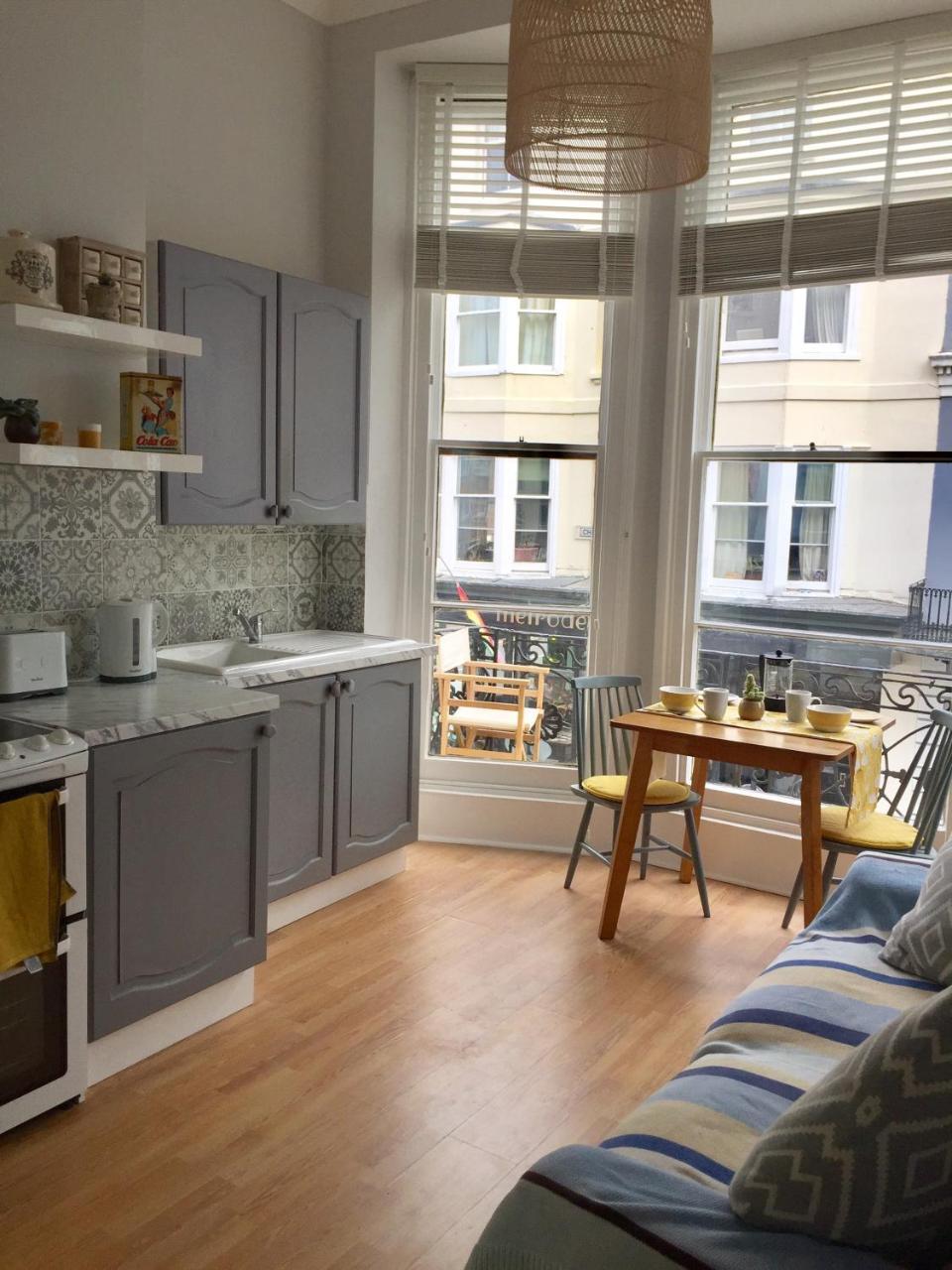 Striking Seaside One Bed Balcony Flat In Brighton Apartment Exterior photo
